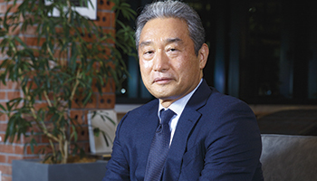 Sapジャパン 代表取締役会長 内田士郎 n R